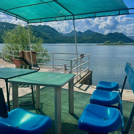 Lakeside Harmony Apartment Golubovci Bagian luar foto